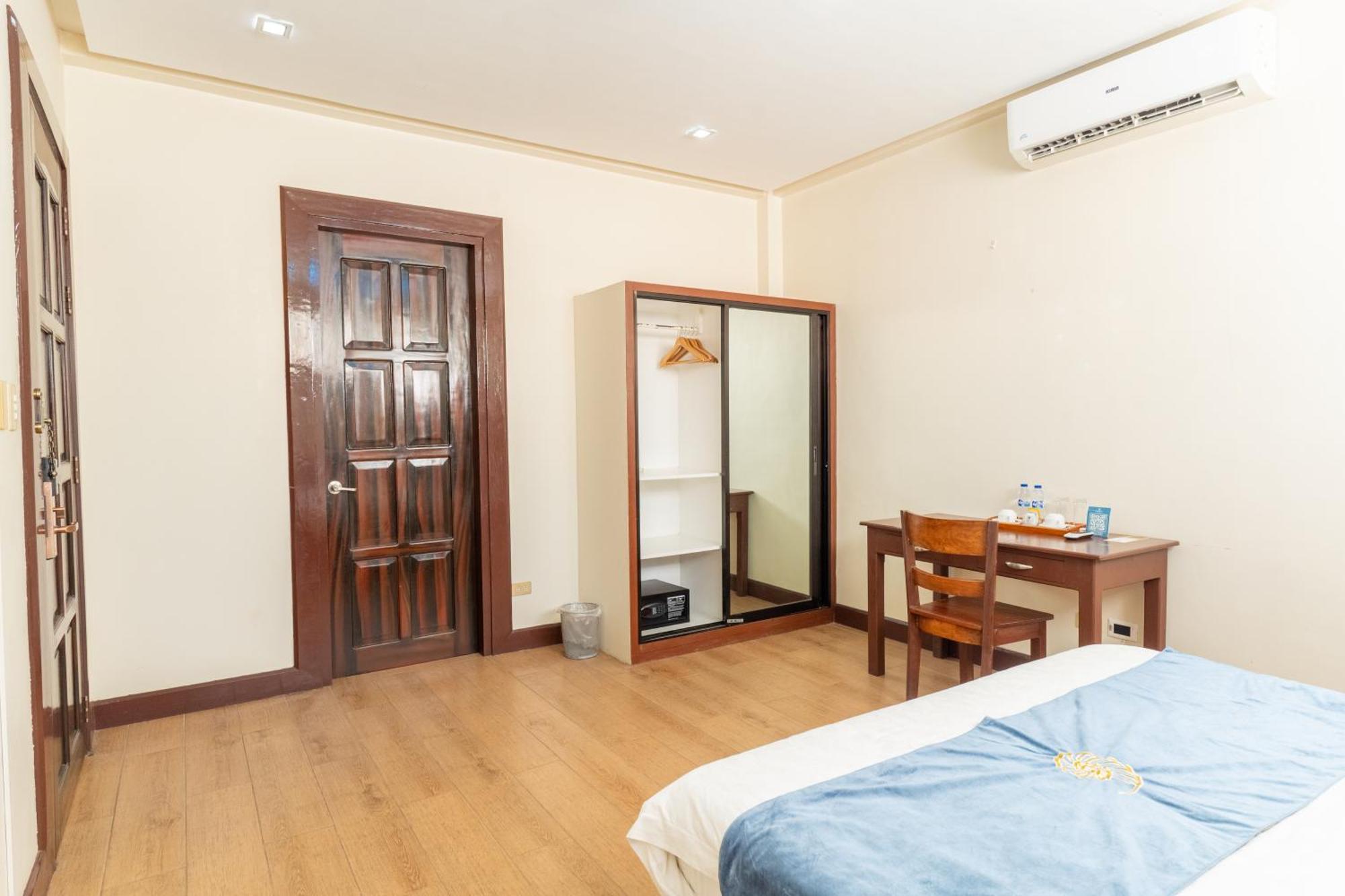 Costa Palawan Resort Puerto Princesa Bagian luar foto